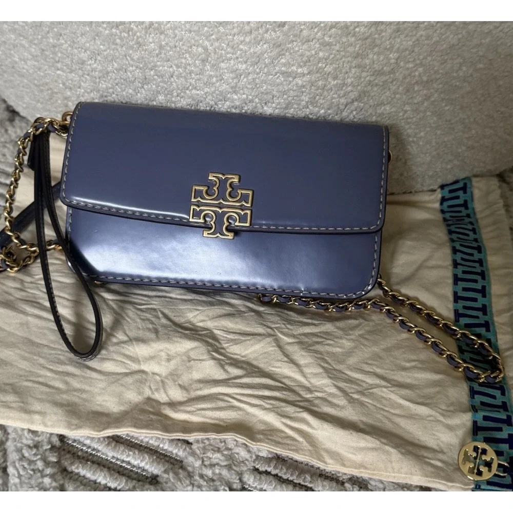 Tory Burch Britten Smooth‎ Chain Wallet w/Wristlet in Dark Lotus (Purple)